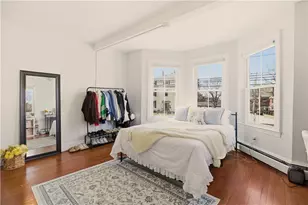 22 Summer St, Newport, RI 02840 - Photo 11