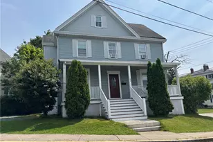 22 Summer St, Newport, RI 02840 - Photo 1