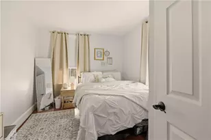 22 Summer St, Newport, RI 02840 - Photo 15