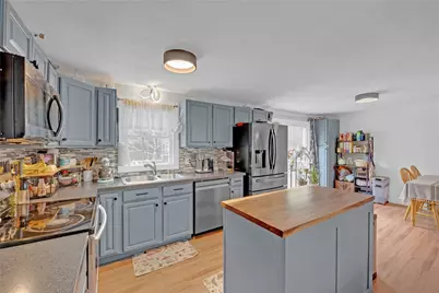 10 Debra Drive, Richmond, RI 02812 - Photo 3