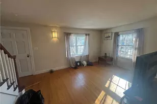 15 Link St, Warwick, RI 02886 - Photo 9