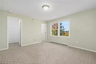 231 Maple Ave, Newport, RI 02840 - Photo 19