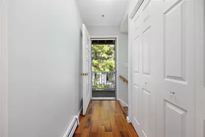 231 Maple Avenue #204, Newport, RI 02840 - Photo 13