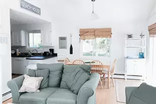 10 Burbank Ave, Narragansett, RI 02882 - Photo 7