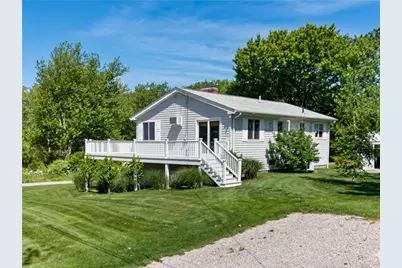 10 Burbank Avenue, Narragansett, RI 02882 - Photo 3