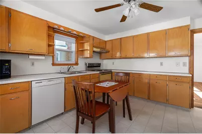 148 Sweet Avenue, Pawtucket, RI 02861 - Photo 9