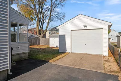 148 Sweet Avenue, Pawtucket, RI 02861 - Photo 25