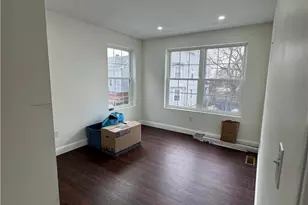 27 Judith St, Providence, RI 02907 - Photo 5