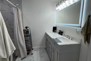 27 Judith St, Providence, RI 02907 - Photo 7