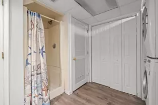 6 Tennyson Rd, Warwick, RI 02888 - Photo 33