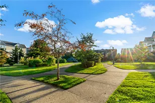 677 Metacom Ave, Bristol, RI 02809 - Photo 31