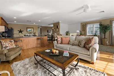 677 Metacom Avenue #64, Bristol, RI 02809 - Photo 5