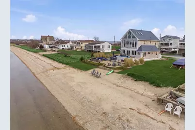 360 Shawomet Avenue, Warwick, RI 02889 - Photo 3