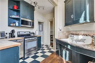 453 Angell St, Providence, RI 02906 - Photo 5