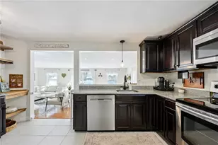 27 Linwood Rd, Cumberland, RI 02864 - Photo 7