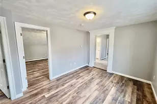 41 Benefit St, Pawtucket, RI 02861 - Photo 11