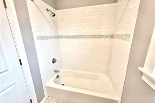 41 Benefit St, Pawtucket, RI 02861 - Photo 1