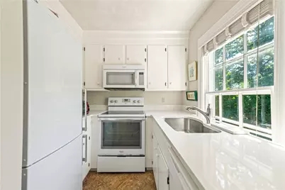 141 Narragansett Avenue #2C, Newport, RI 02840 - Photo 7