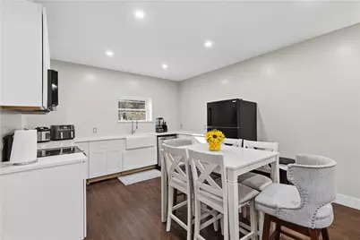 270 Brayton Road, Tiverton, RI 02878 - Photo 11