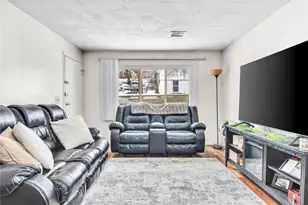 367 Hawkins St, Providence, RI 02904 - Photo 3