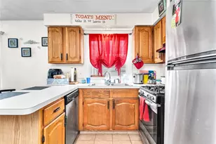 367 Hawkins St, Providence, RI 02904 - Photo 7