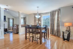 14 Longbrook Dr, Cumberland, RI 02864 - Photo 7