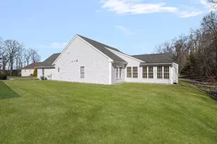 21 Cambridge Cir, Smithfield, RI 02917 - Photo 13