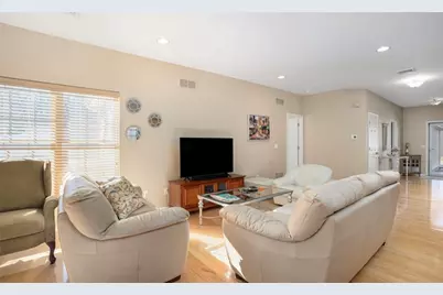 21 Cambridge Circle, Smithfield, RI 02917 - Photo 5