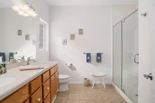 21 Cambridge Cir, Smithfield, RI 02917 - Photo 9