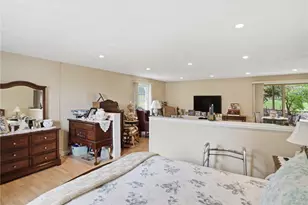24 Sandy Ln, Bristol, RI 02809 - Photo 23
