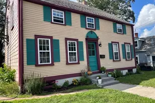 37 Castle St, East Greenwich, RI 02818 - Photo 1