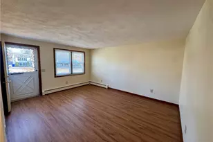 135 Rounds Ave, East Providence, RI 02915 - Photo 3