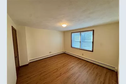 135 Rounds Avenue, East Providence, RI 02915 - Photo 9