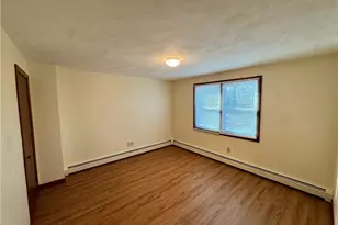 135 Rounds Ave, East Providence, RI 02915 - Photo 9