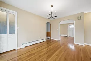 80 Maplecrest Dr, Pawtucket, RI 02861 - Photo 13