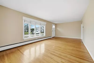 80 Maplecrest Drive, Pawtucket, RI 02861 - Photo 7