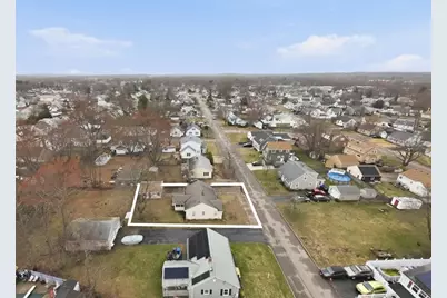 80 Maplecrest Drive, Pawtucket, RI 02861 - Photo 5