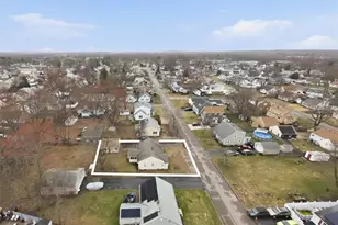 80 Maplecrest Dr, Pawtucket, RI 02861 - Photo 5