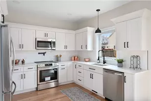 128 Wollaston St, Cranston, RI 02910 - Photo 3