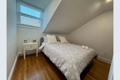 8 Barney Street #3, Newport, RI 02840 - Photo 5