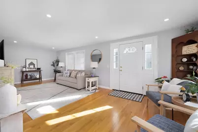 14 Hulls Court, Jamestown, RI 02835 - Photo 9