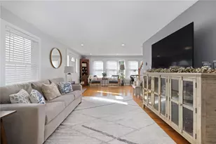 14 Hulls Ct, Jamestown, RI 02835 - Photo 11