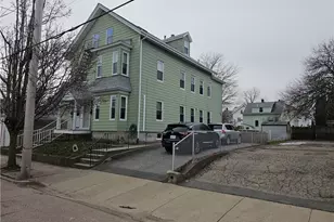 33 Young St, Pawtucket, RI 02860 - Photo 1