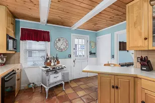 57 Peckham Ave, North Providence, RI 02908 - Photo 3