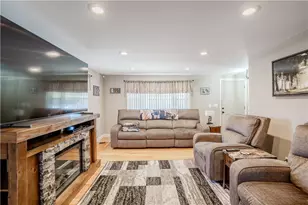 1785 W Shore Rd, Warwick, RI 02889 - Photo 7