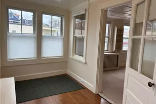 1 Bartlett Ct, Newport, RI 02840 - Photo 5