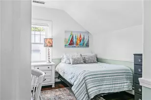 75 Roseneath Ave, Newport, RI 02840 - Photo 35