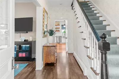 75 Roseneath Avenue, Newport, RI 02840 - Photo 5