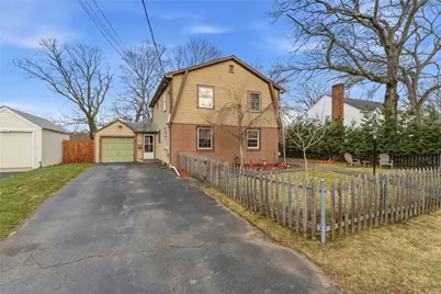 109 Pinecrest Drive, Pawtucket, RI 02861 - Photo 3