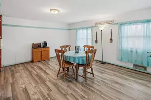 109 Pinecrest Dr, Pawtucket, RI 02861 - Photo 9